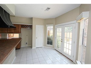 Bright Open Breakfast Area